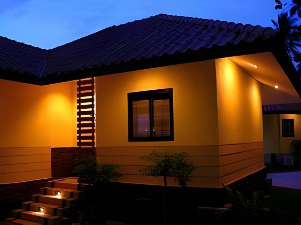 Tanisa Resort Chumphon Esterno foto