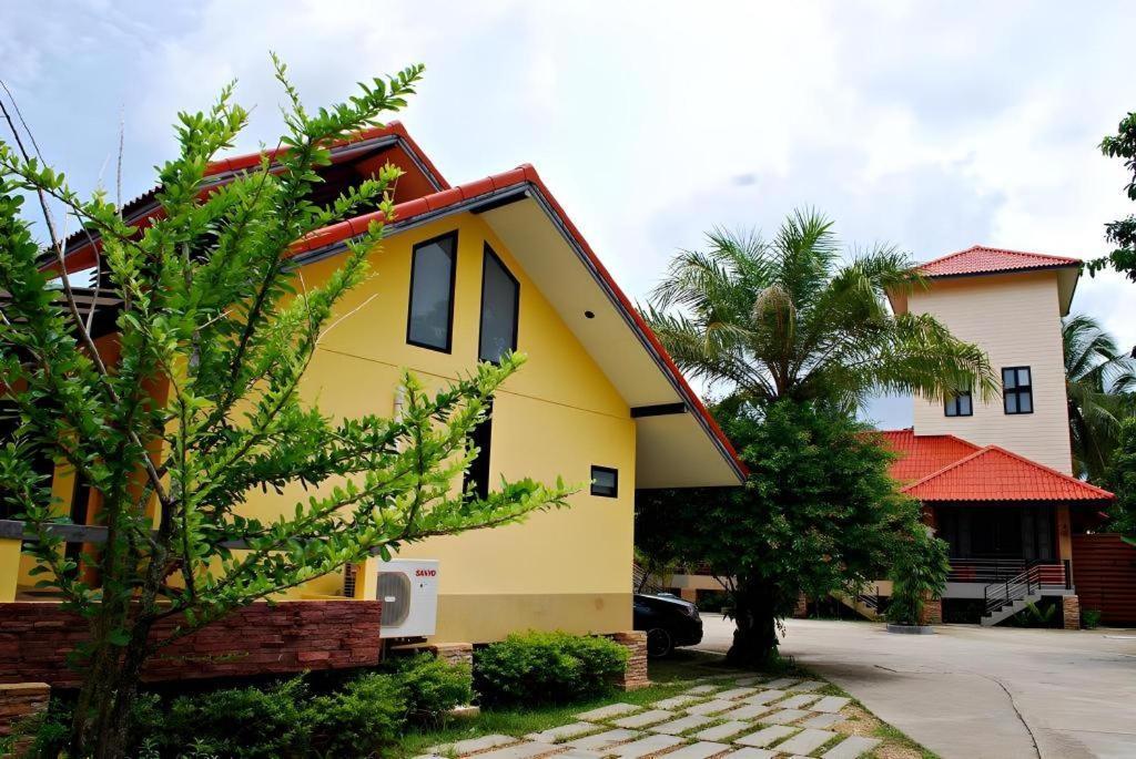 Tanisa Resort Chumphon Esterno foto