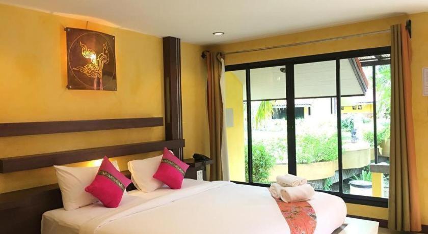 Tanisa Resort Chumphon Esterno foto