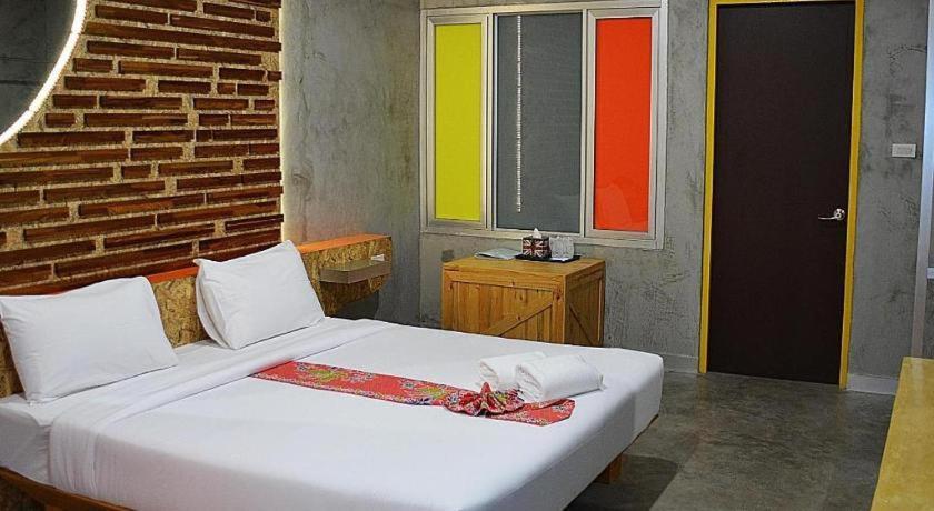 Tanisa Resort Chumphon Esterno foto