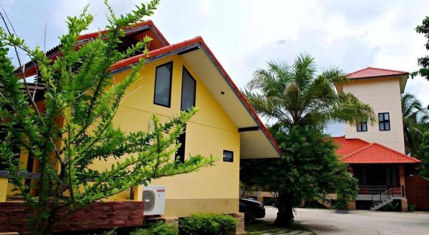Tanisa Resort Chumphon Esterno foto