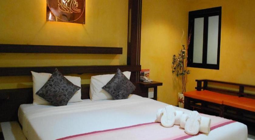 Tanisa Resort Chumphon Esterno foto