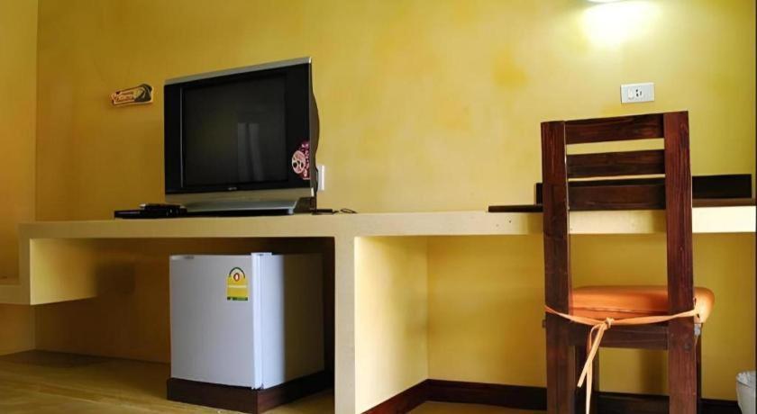 Tanisa Resort Chumphon Esterno foto