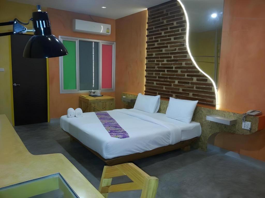 Tanisa Resort Chumphon Esterno foto