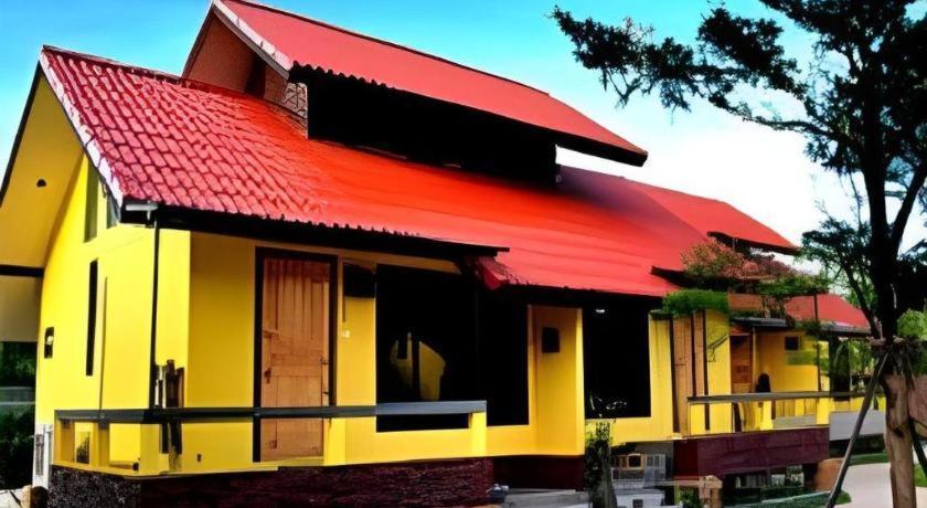Tanisa Resort Chumphon Esterno foto